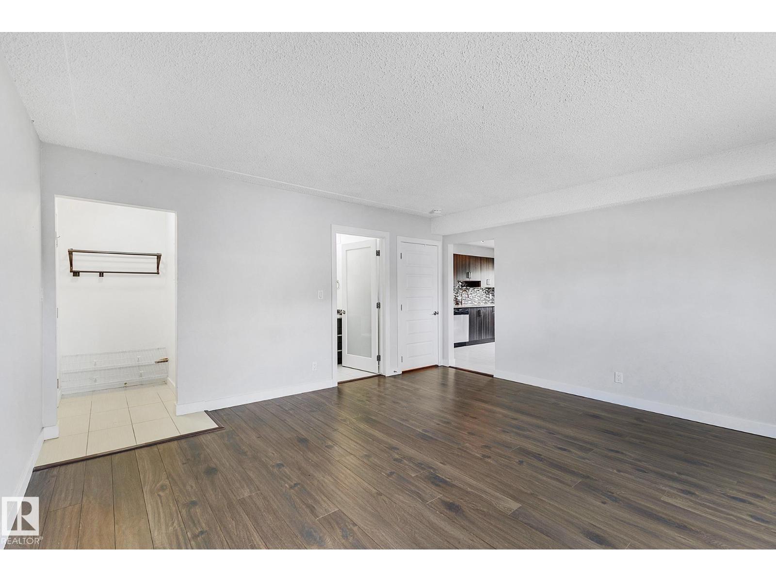 11 9630 82 Av Nw