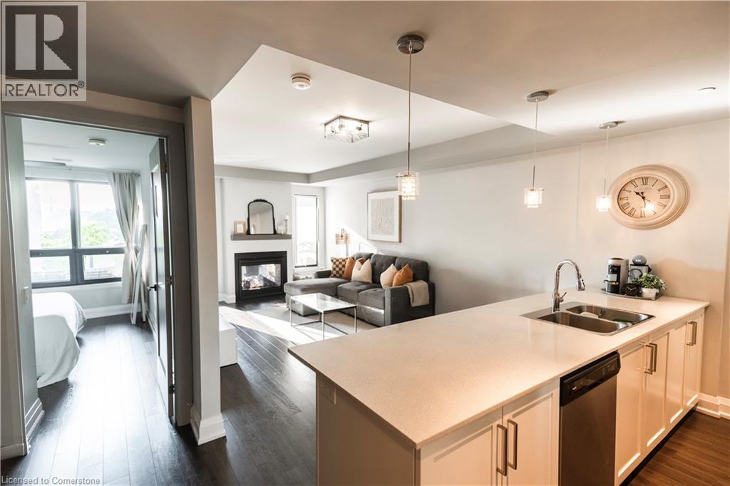 181 James Street N Unit 402