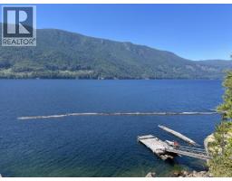 Primary Bedroom - 9302 Powell Lake, Remote Areas, BC  Photo 4