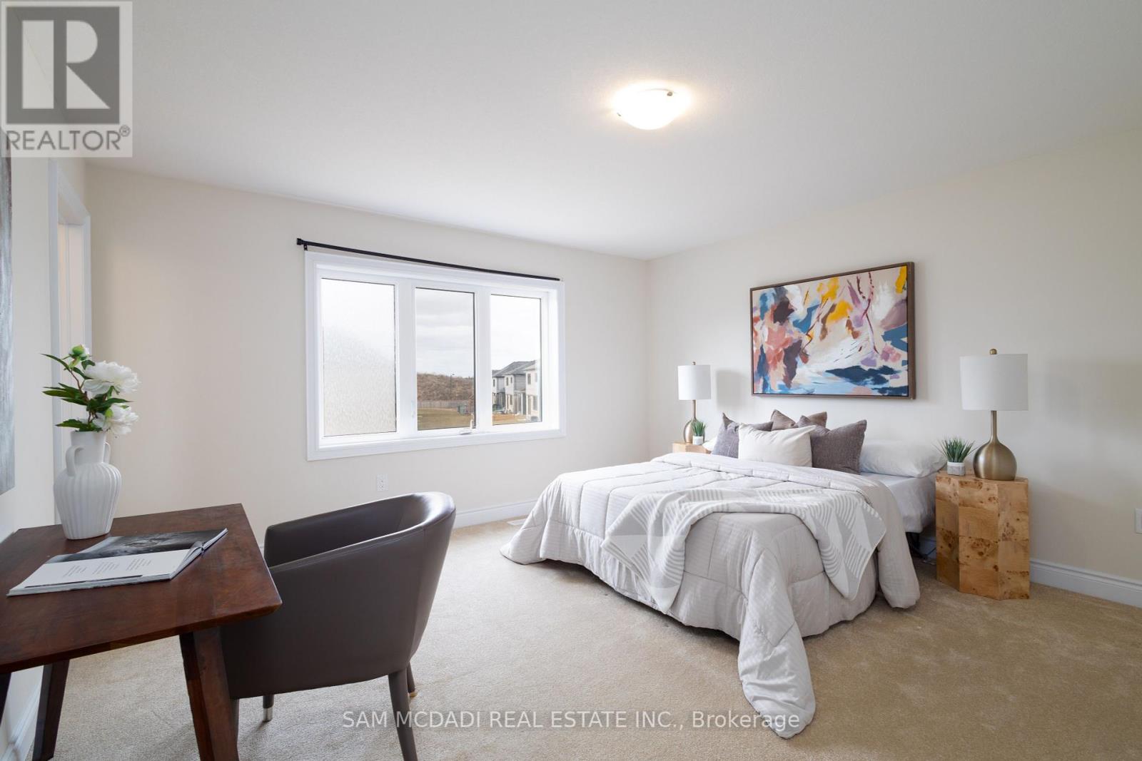 180 Whithorn Crescent