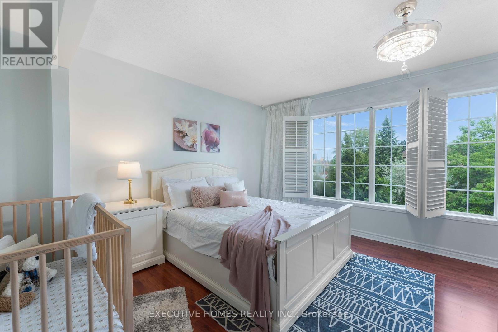 8 Shallimar Court