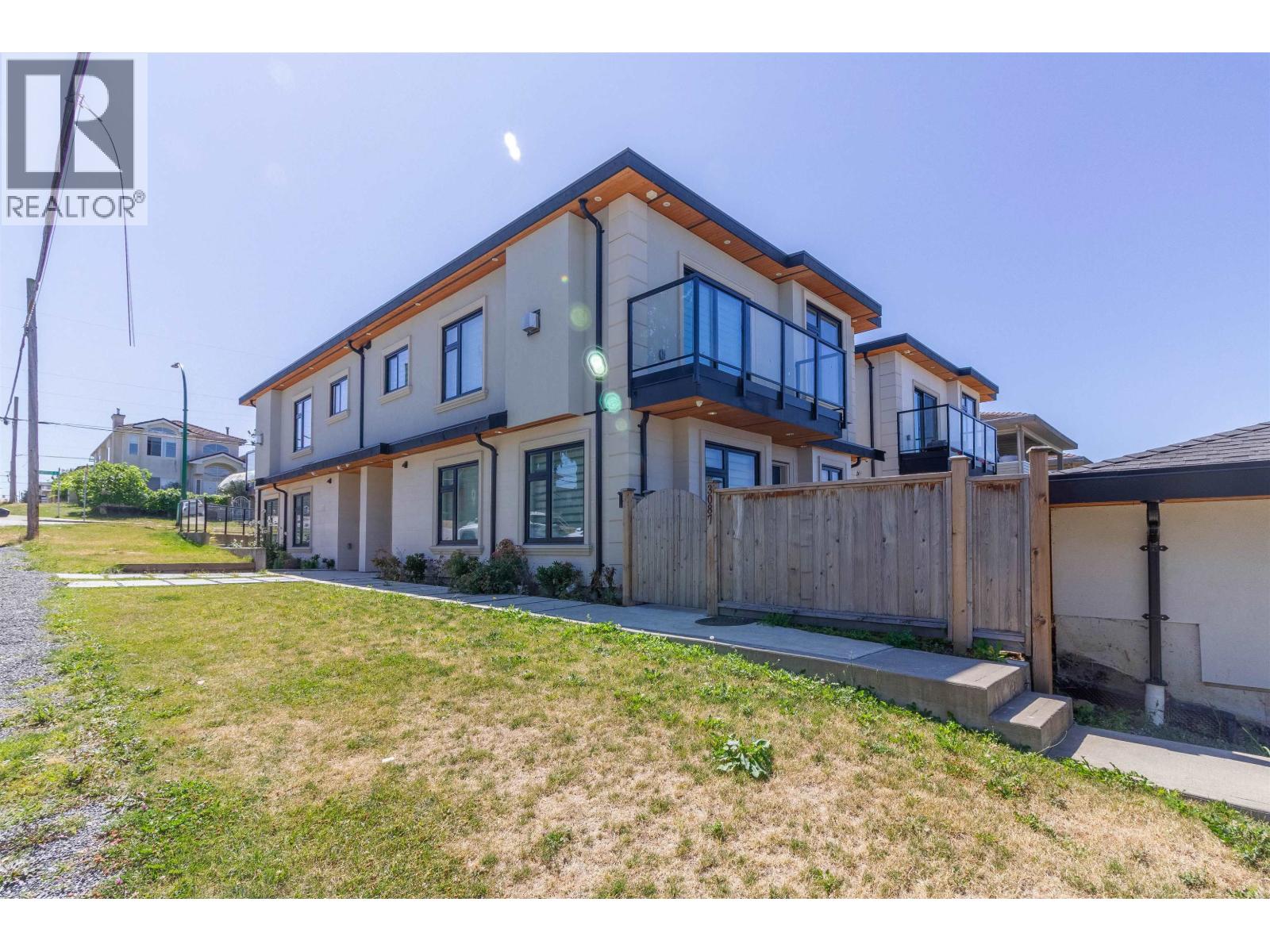3087 Royal Oak Avenue