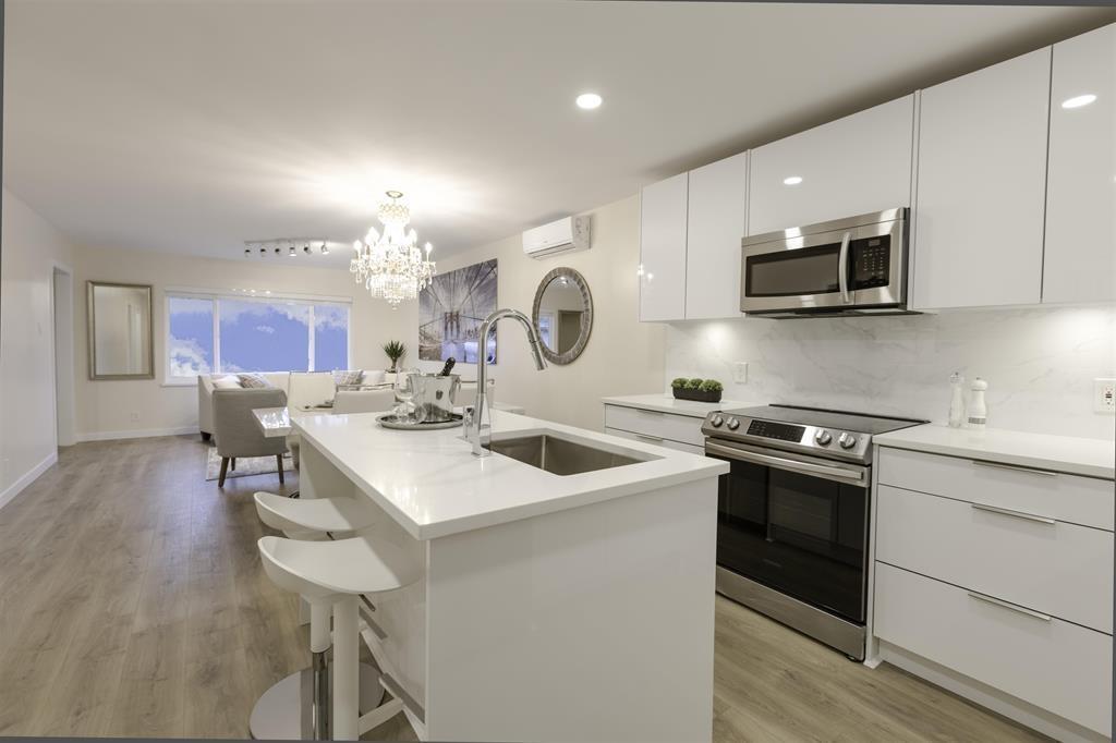 306 15739 Fraser Highway