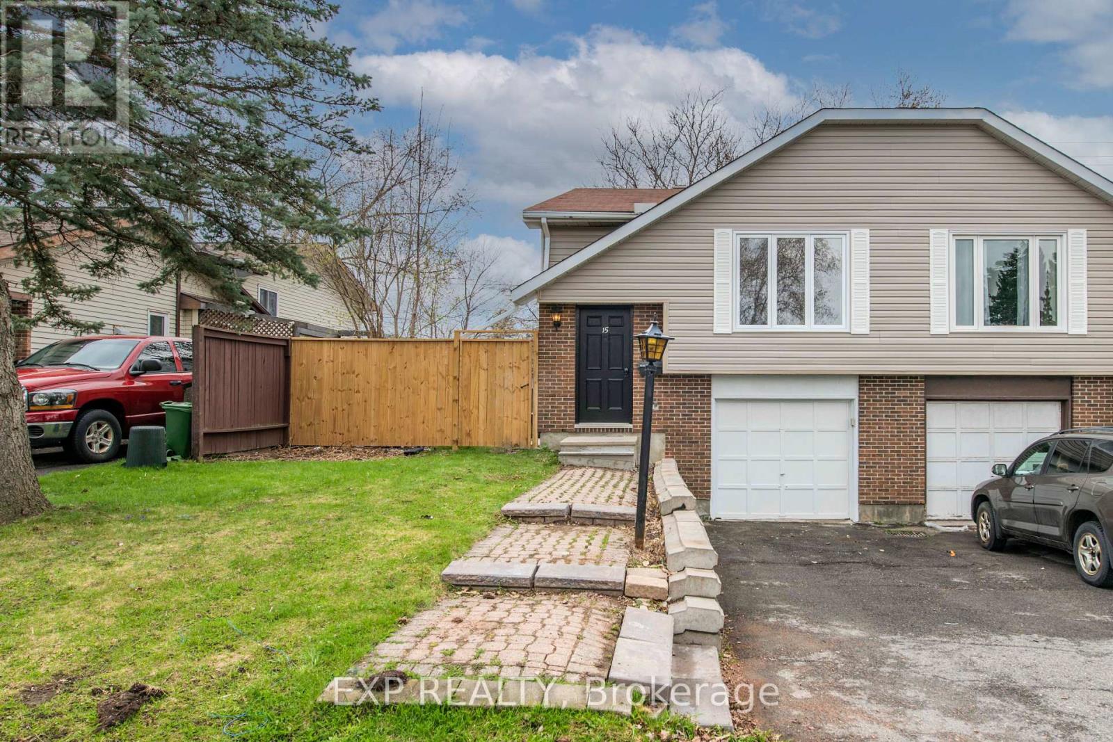 15 Kadeer Way