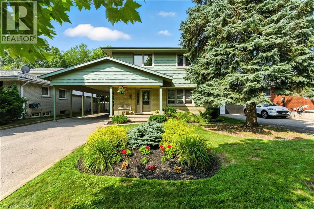 7 Palm Crescent