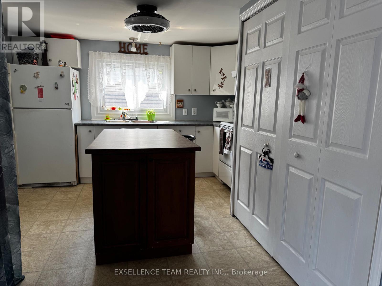 302 Seventh Street W