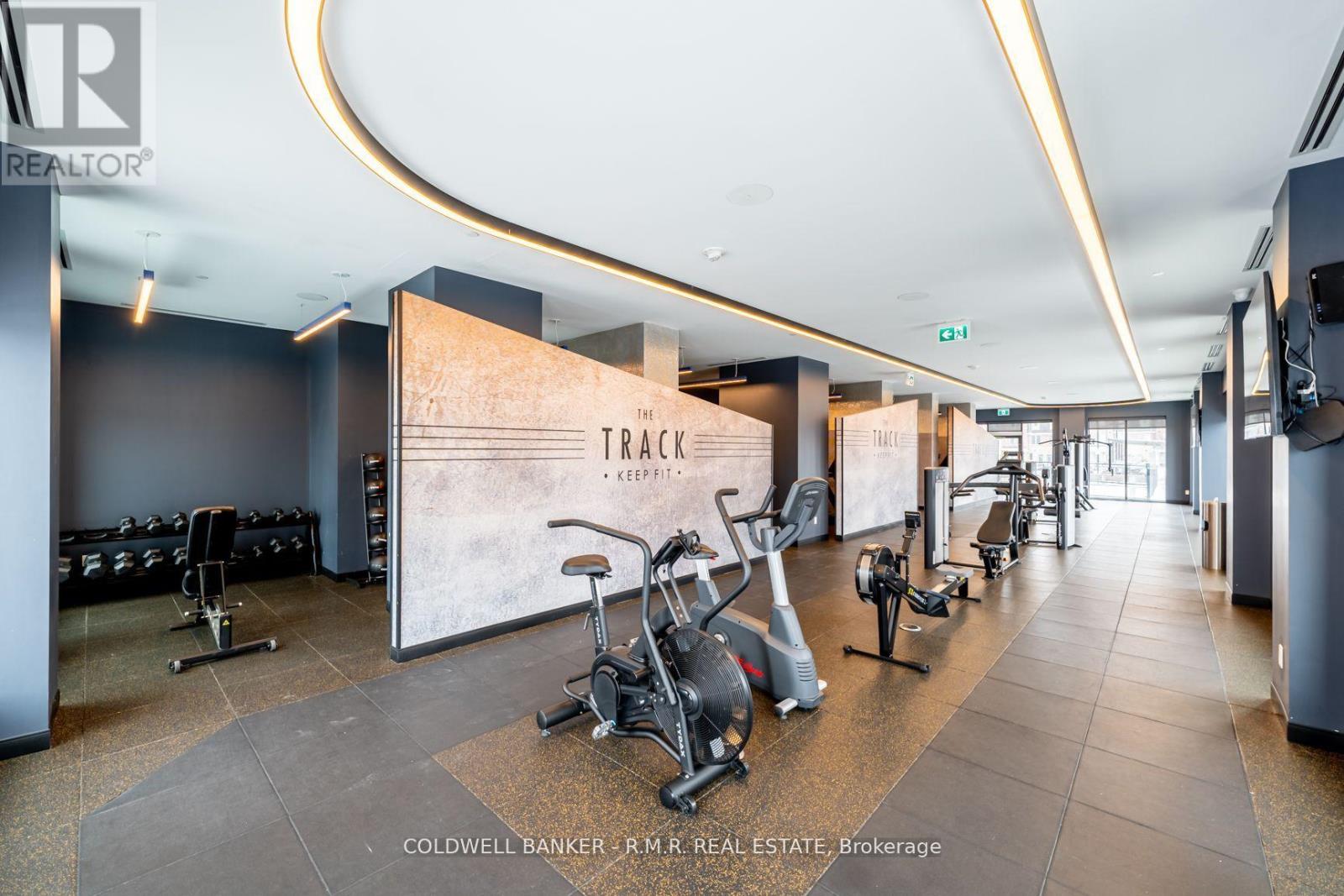 1704 2550 Simcoe Street N
