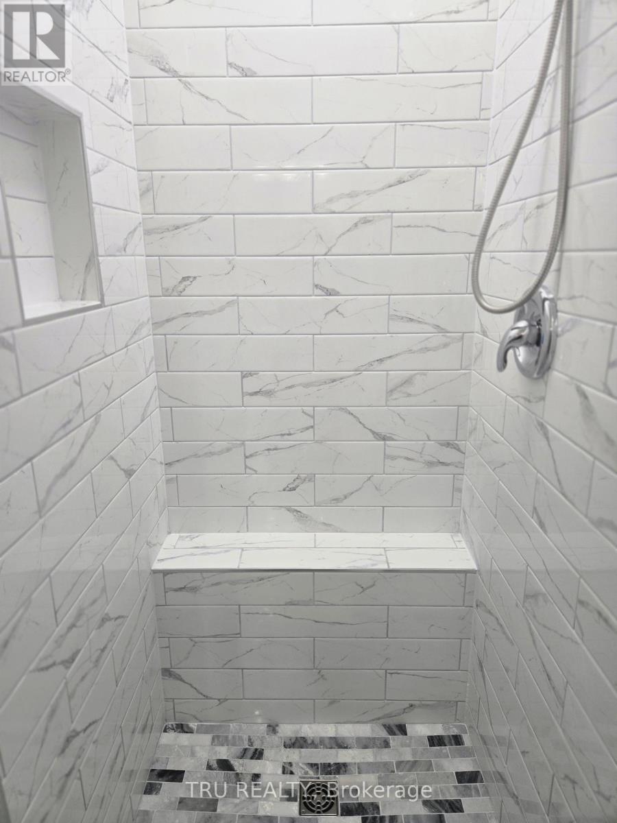 18 Gannet Street W