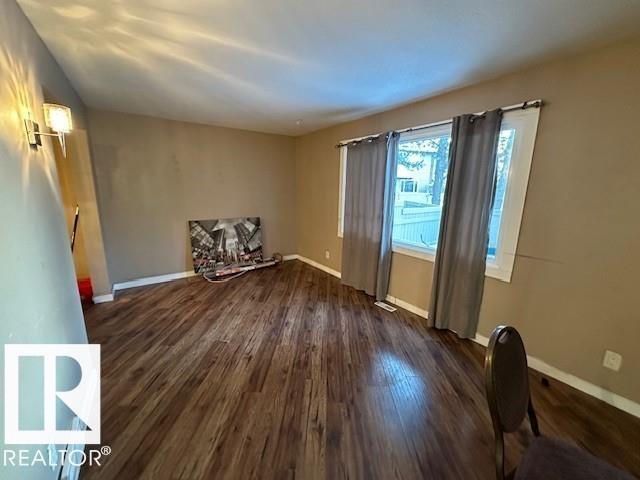 11 14110 80 St Nw
