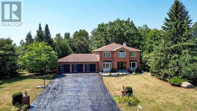 1144 Rideau Bend Crescent