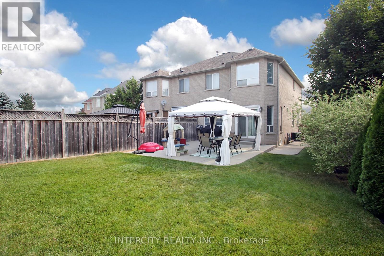 5 Humbershed Crescent