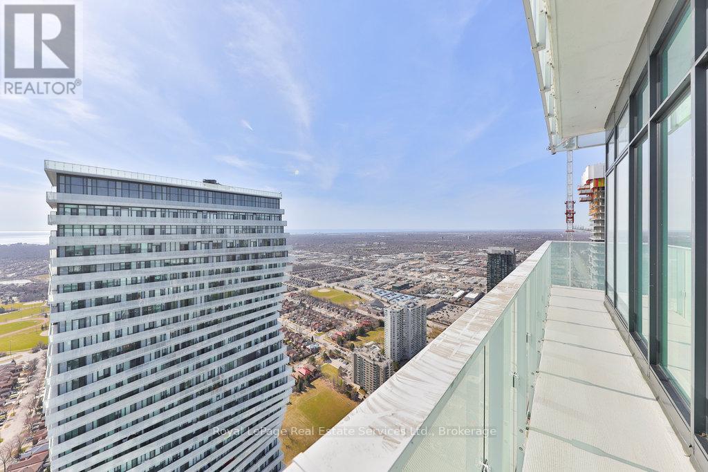6005 3900 Confederation Parkway