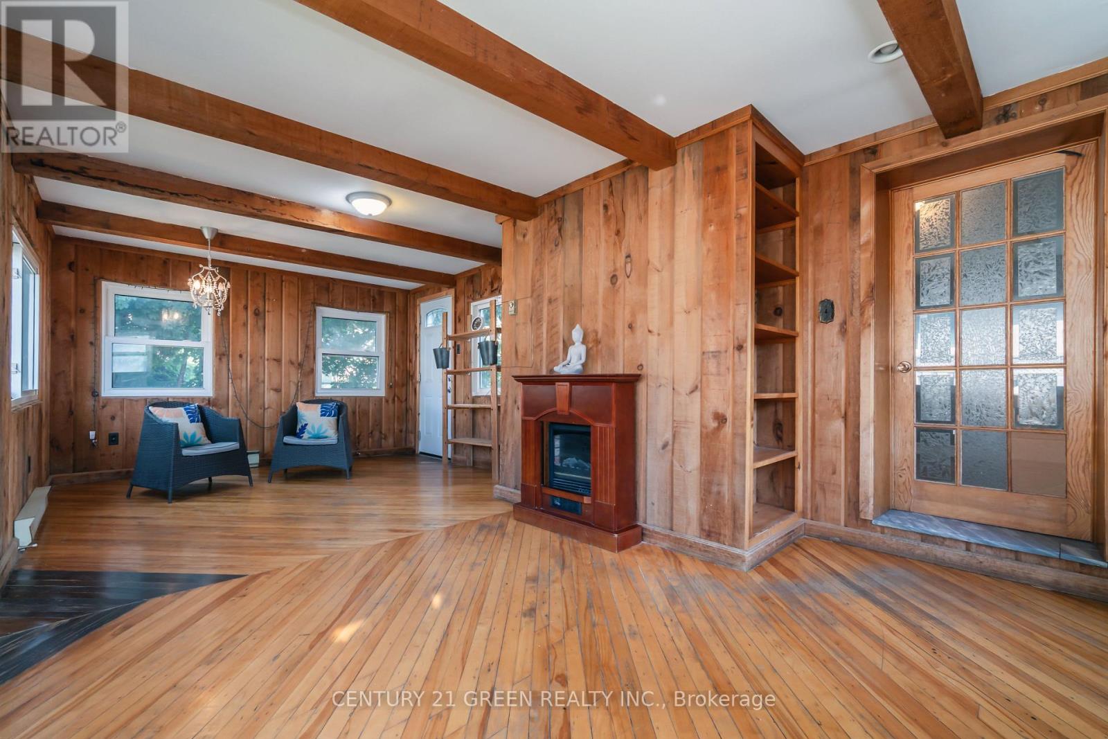 1303 Bunnell Drive N