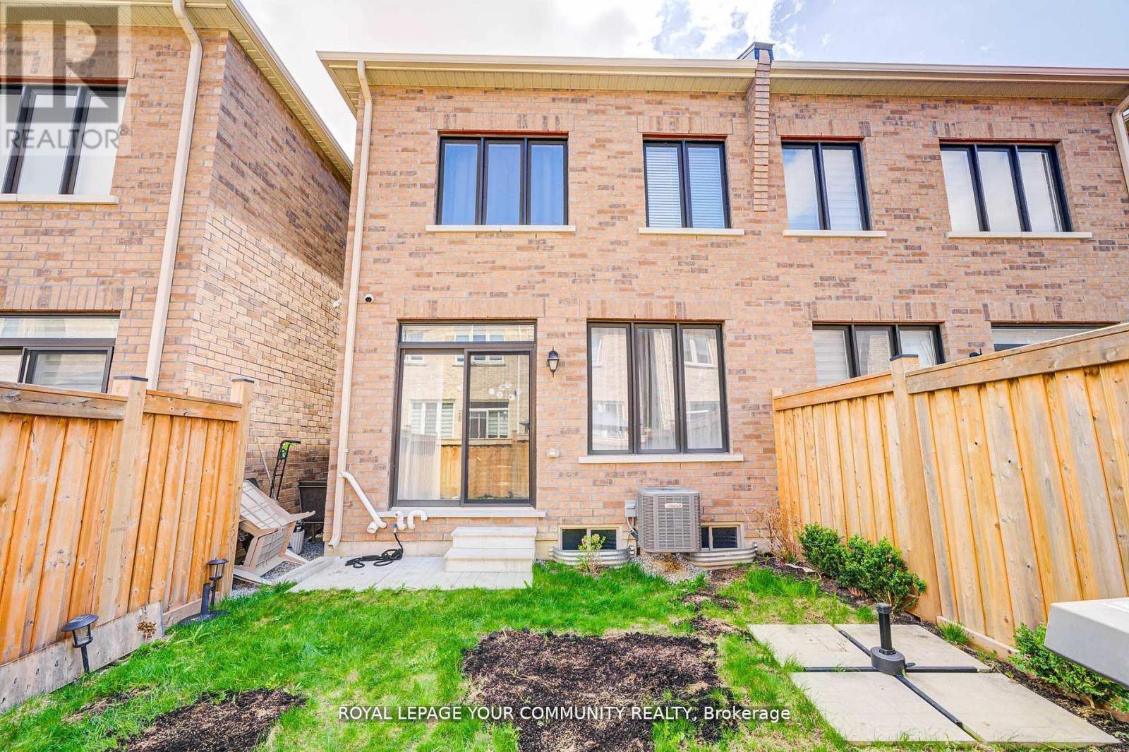 16 Angelfish Road