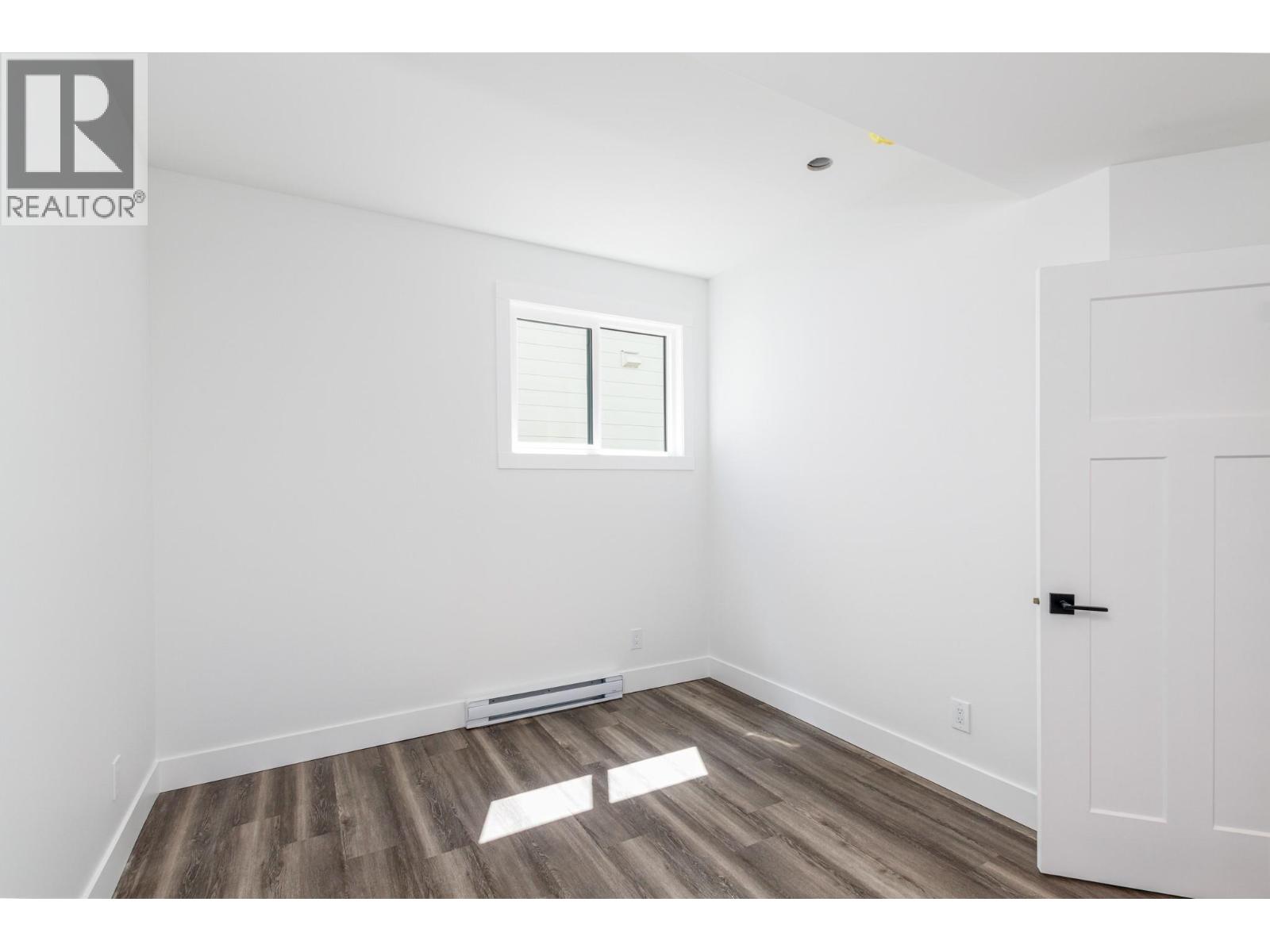 1401 21 Street Ne