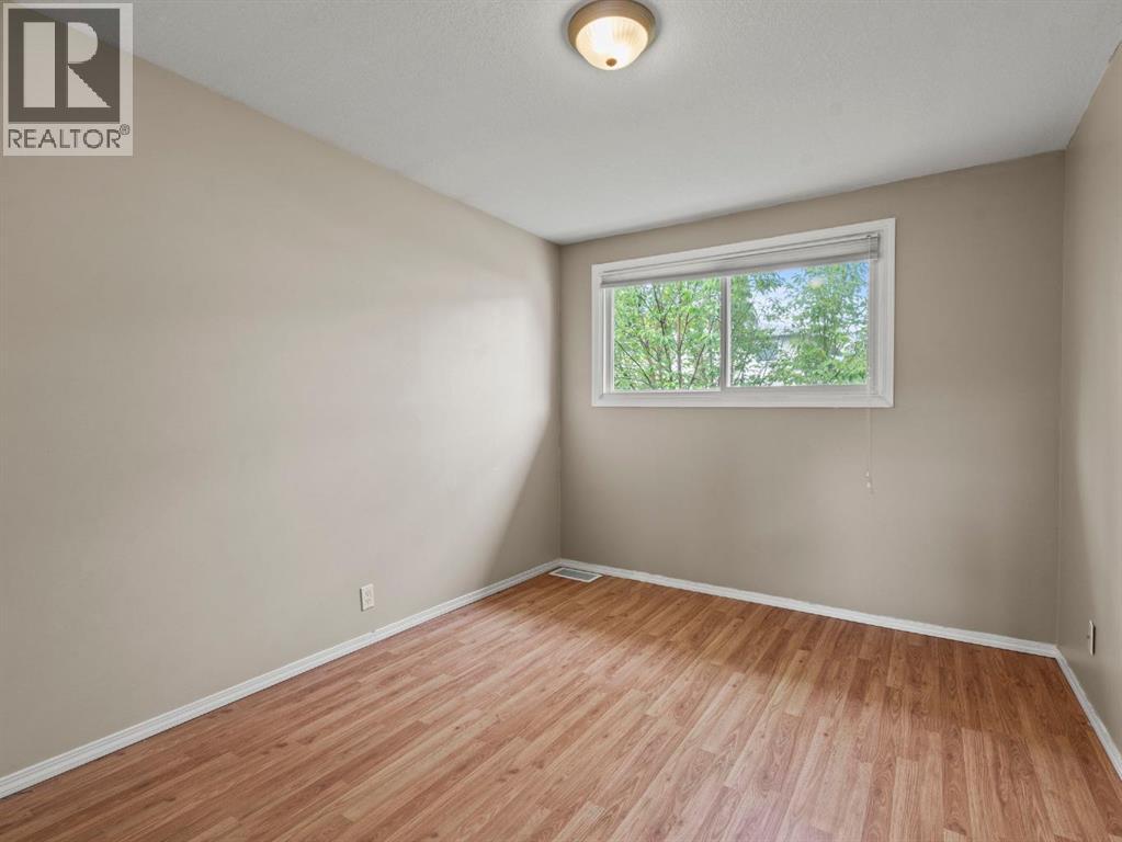 571 Killarney Glen Court Sw