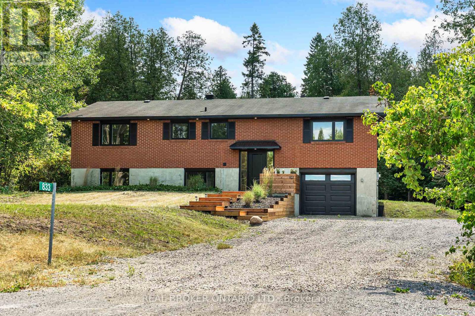 833 Beavertail Road