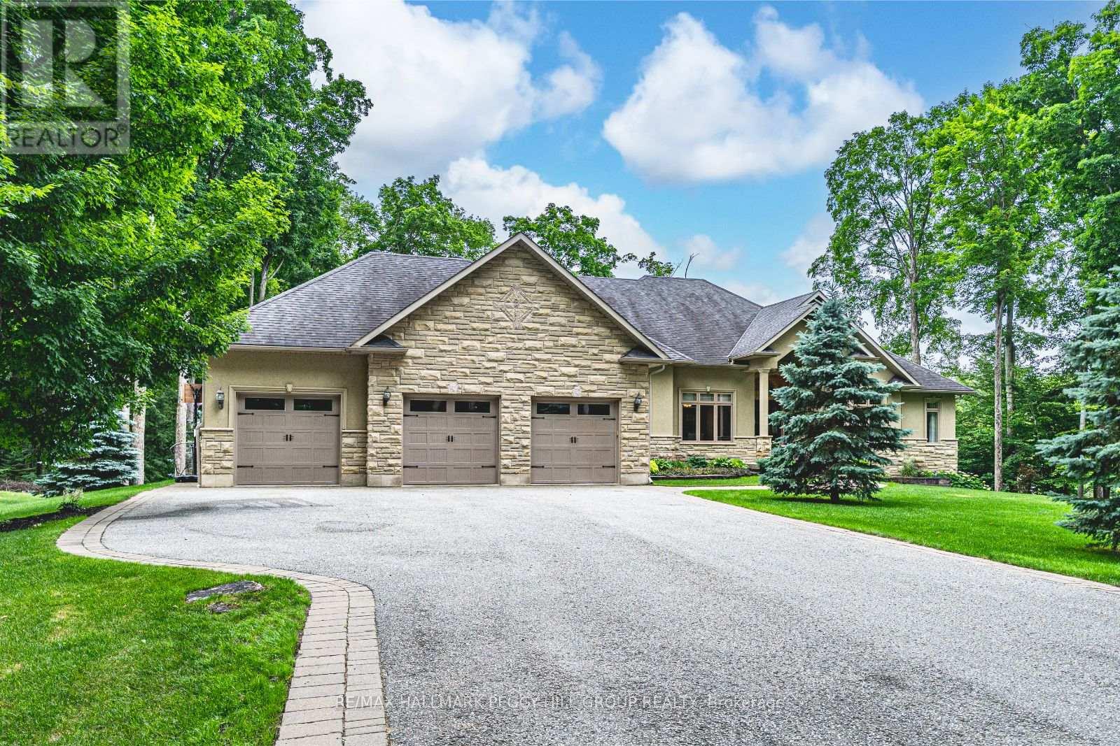 32 Gallagher Crescent