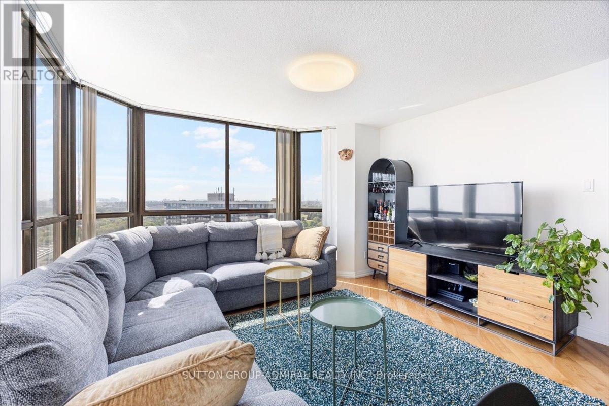 1802 131 Torresdale Avenue