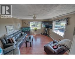 Dining room - 17266 Prespatou Road, Fort St John, BC V0C1Y0 Photo 3