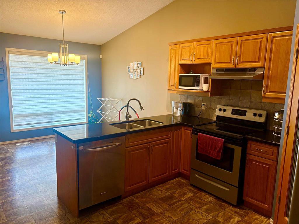 102 Filbert Crescent