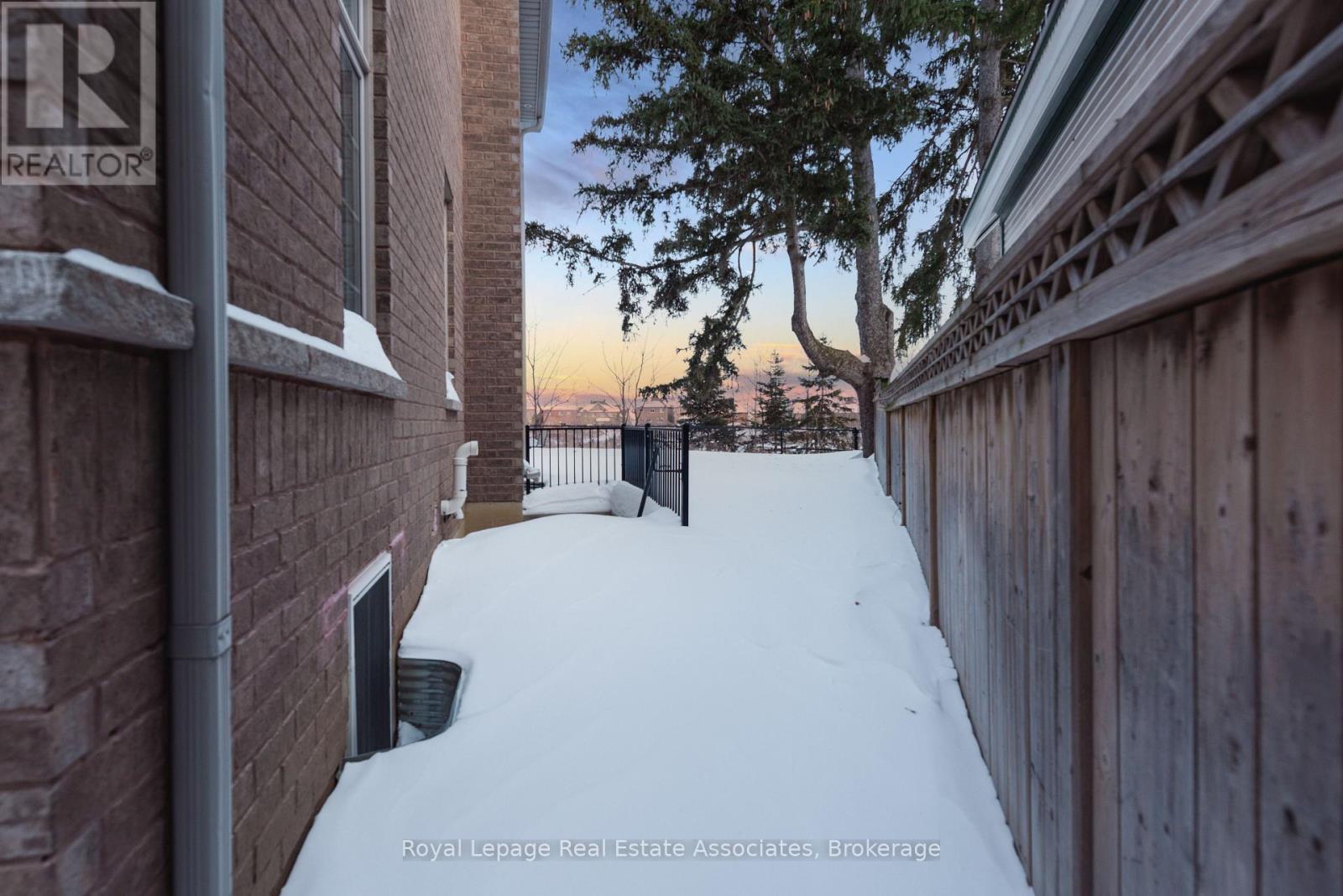 12 Seabrook Place