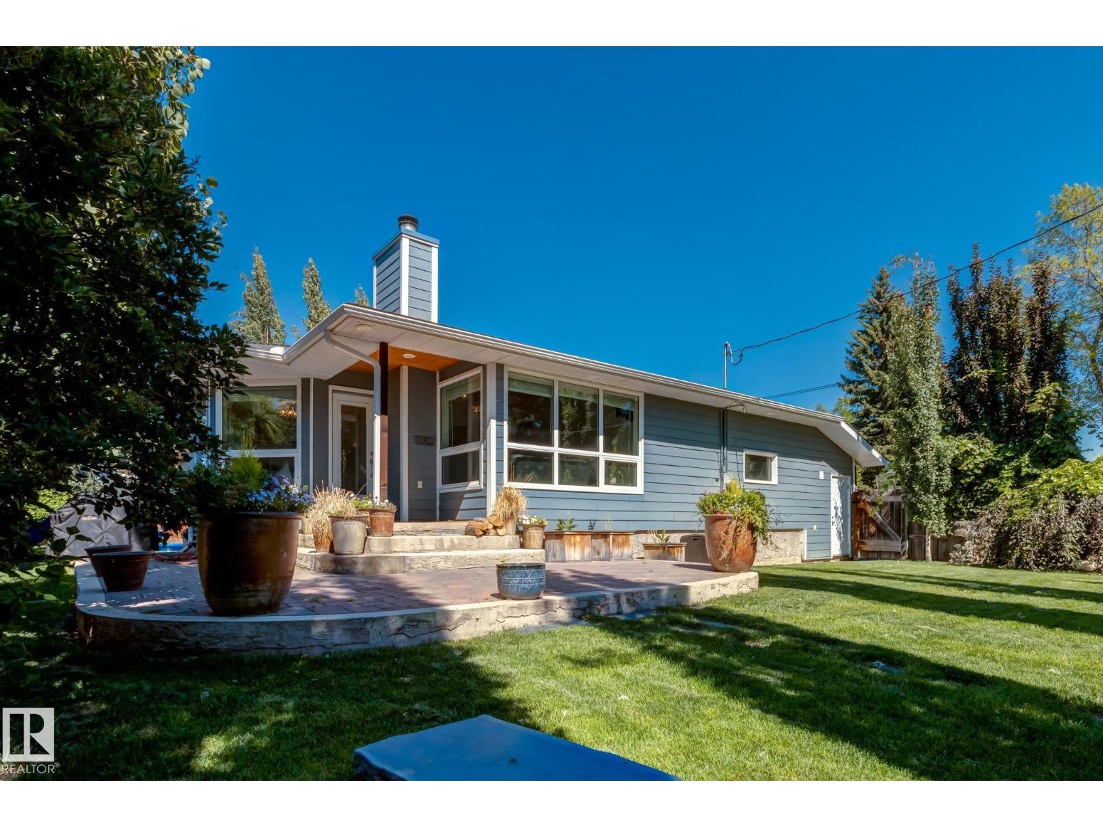9728 141 St Nw