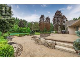 Bedroom 2 - 120 Lake Woods Drive, Whitchurchstouffville, ON L4A1P1 Photo 5