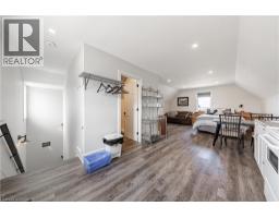 Family room - 4 Middleport Road, Onondaga, ON N3W2G9 Photo 4