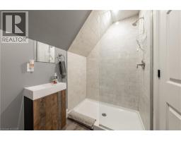 Kitchen - 4 Middleport Road, Onondaga, ON N3W2G9 Photo 5