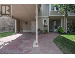 Primary Bedroom - 12 Davy Point Circle, Georgina, ON L4P3H2 Photo 5