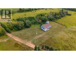 Living room - 154 Charlottes Shore Lane, Tracadie Cross, PE C0A1T0 Photo 3