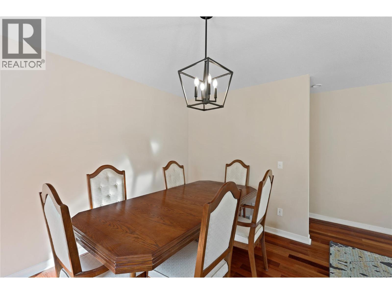 2401 Parkview Drive