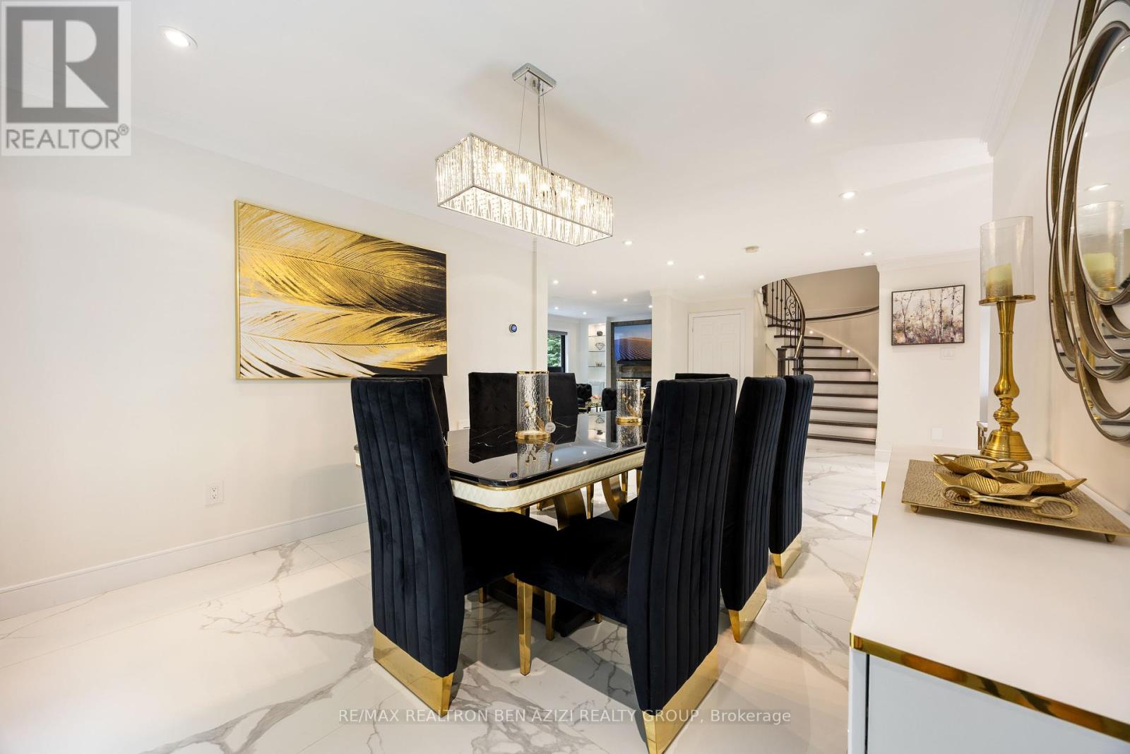 78 Charing Crescent