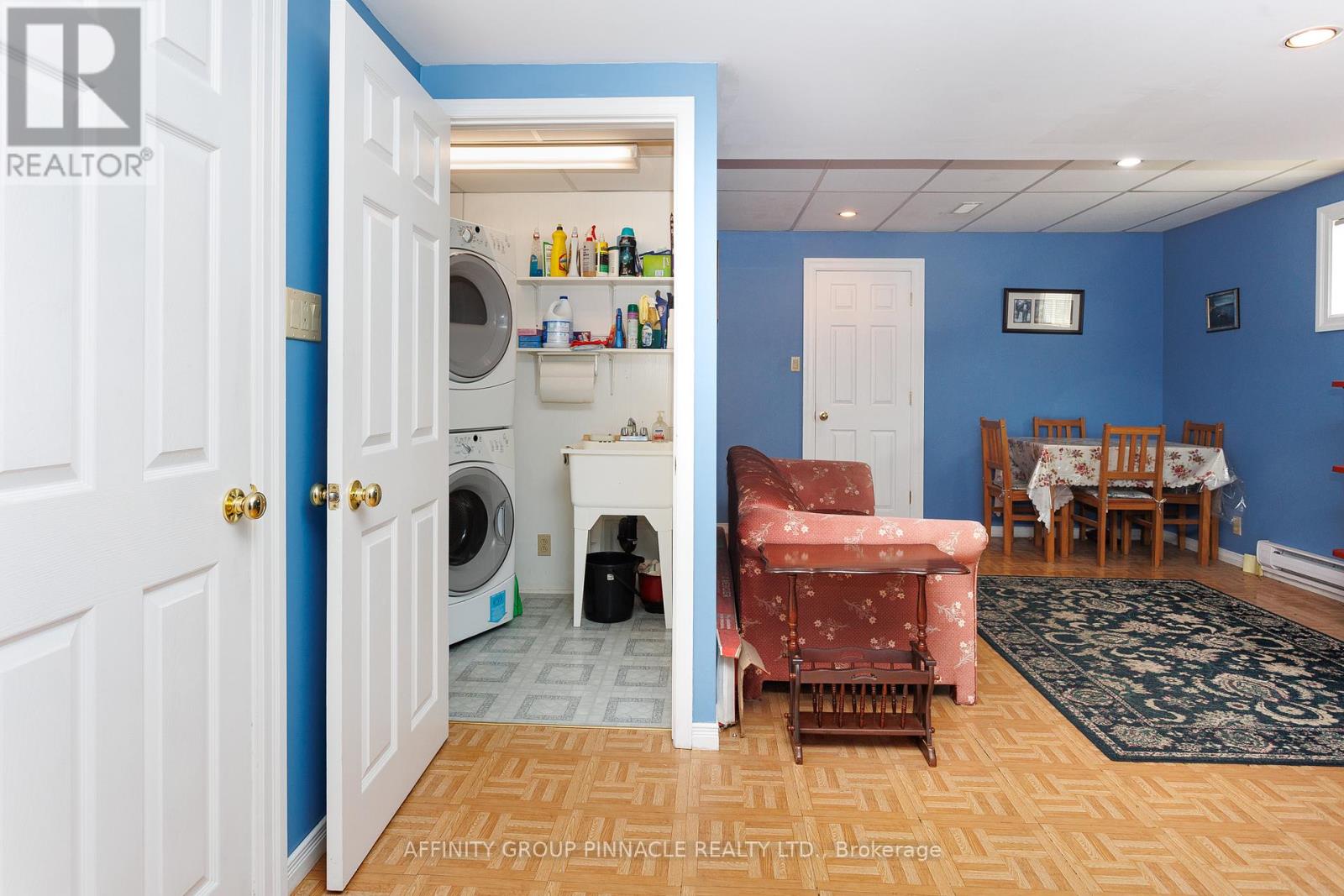 3 Hemlock Street