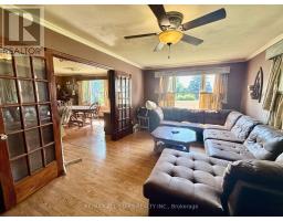 Family room - 5601 Bethesda Road, Whitchurchstouffville, ON L4A7X3 Photo 4