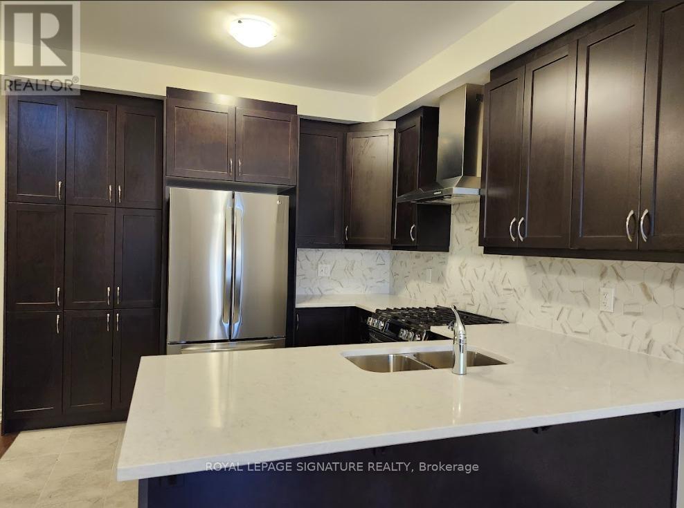 114 Thomas Frisby Jr Crescent