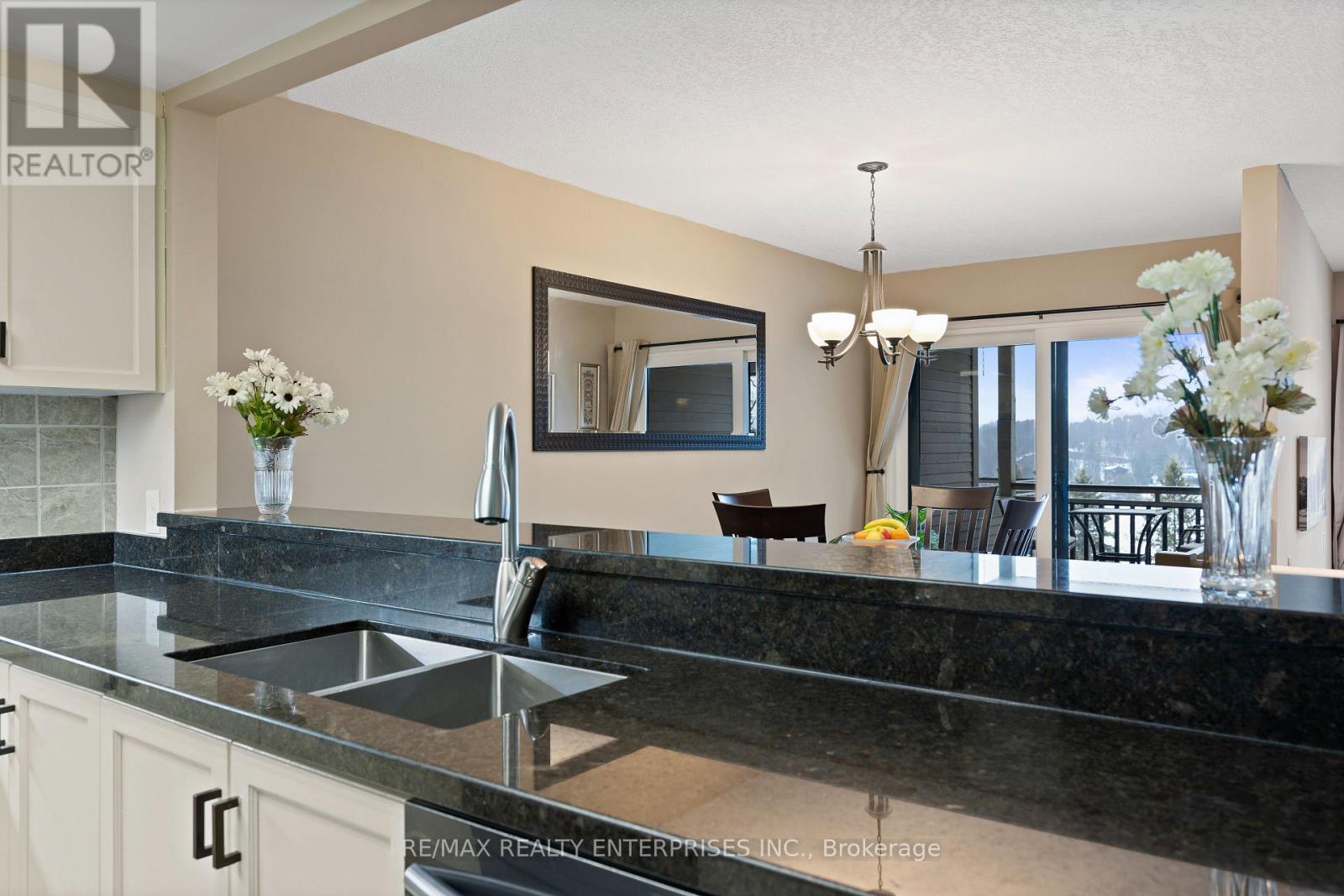 8 811 Grandview Hilltop Drive