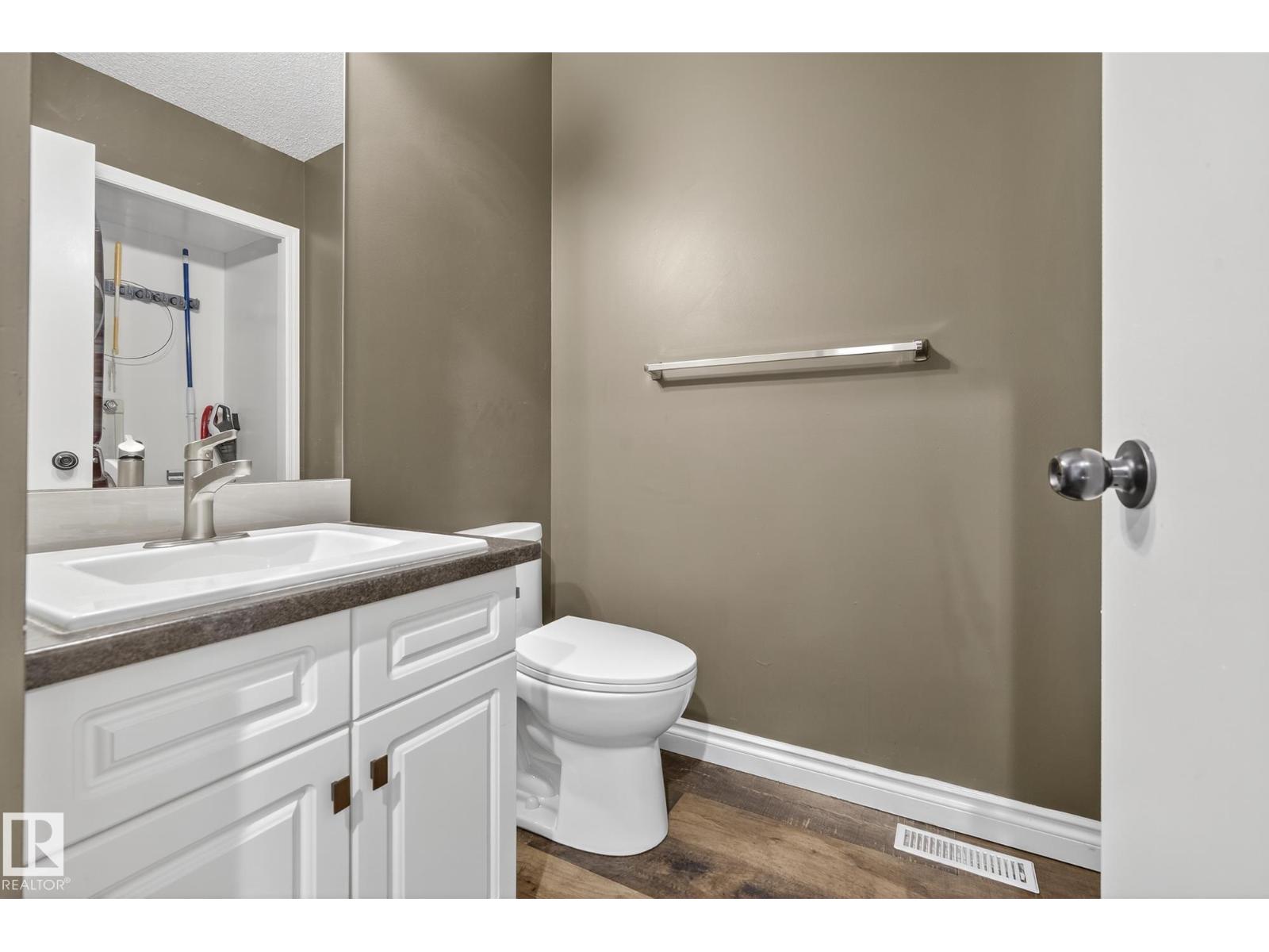 11421 118 St Nw