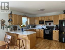 Bath (# pieces 1-6) - 46 Mary Etta Drive, Upper North River, NS B6L6L6 Photo 3