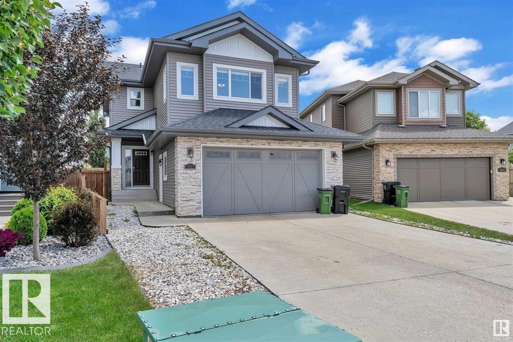1627 161 St Sw