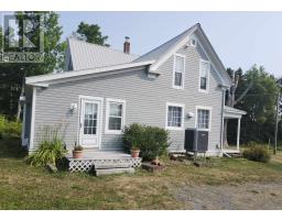 Porch - 1135 Cambridge Road, Sturgeon, PE C0A1R0 Photo 4