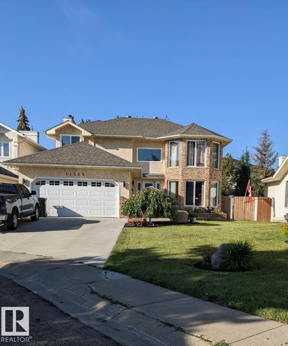 11019 10 Av Nw