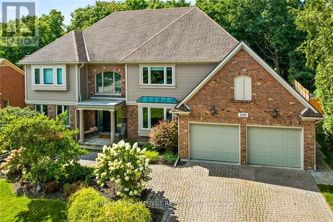 1103 Crofton Way