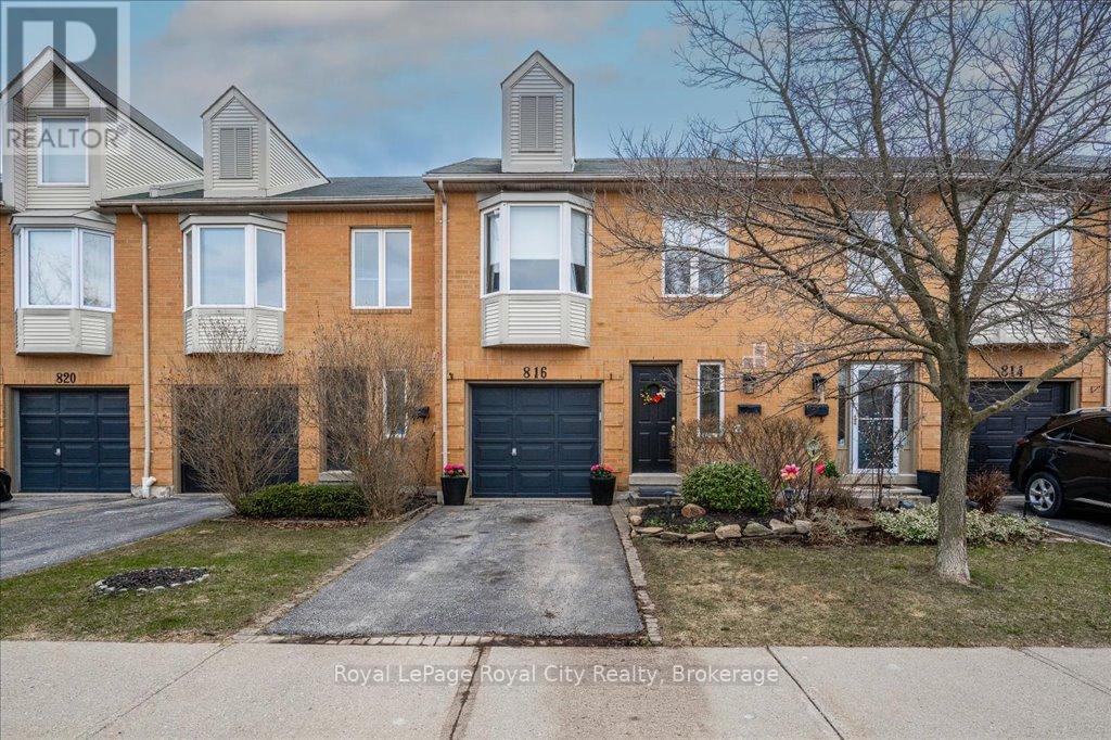 816 Village Green Boulevard
