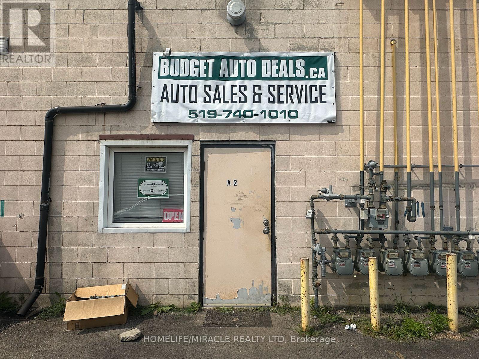 A 2 333 Elgin Street N