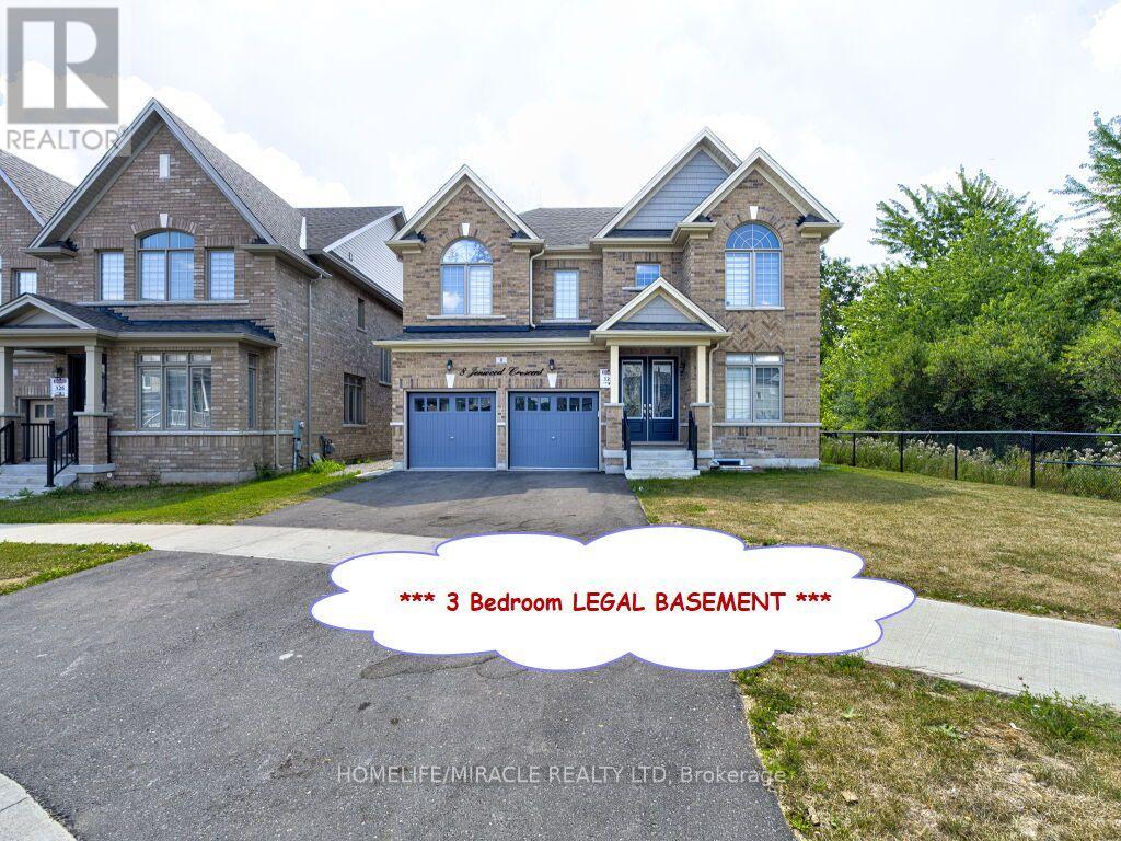 8 Jenwood Crescent