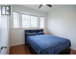 728 E 49th Avenue, Image 3