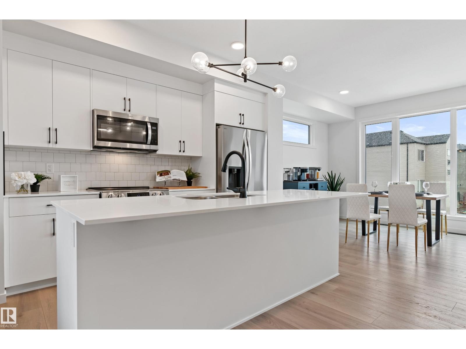 3284 Keswick Wy Sw