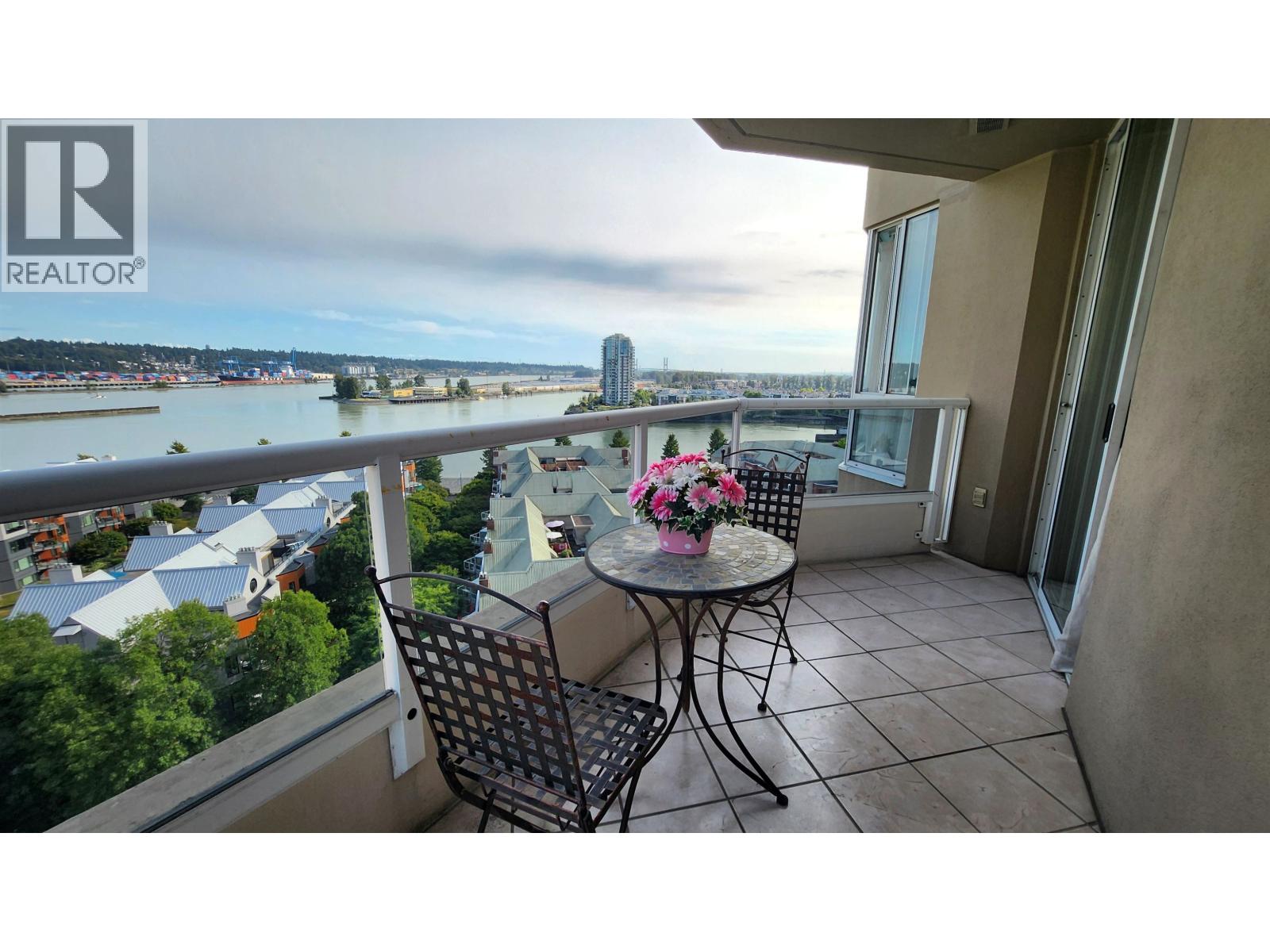 1505 1235 Quayside Drive